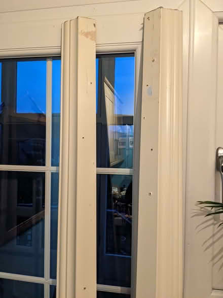 Photo of free Decorative wardrobe top things (Middlewood S35) #2