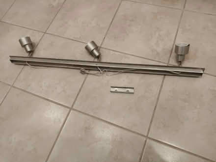 Photo of free 3 piece spot light (Jericho OX2) #1