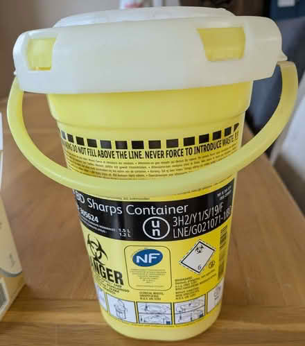 Photo of free MSD VetPen, needles, and sharps bin (Chipping Sodbury BS37) #4