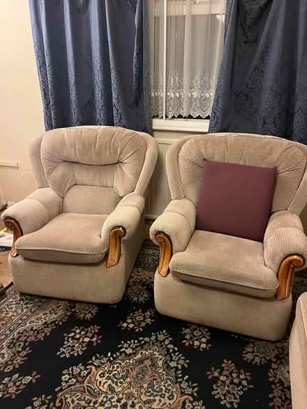 Photo of free 3 piece suite (North Bushey WD25) #2