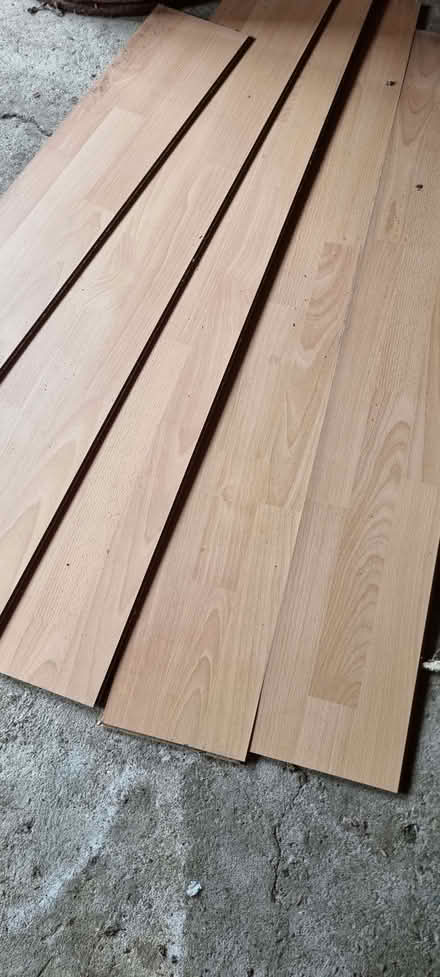 Photo of free laminate flooring (Southborough BR2) #1