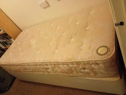 Photo of free Single mattress (Isle of wight) #3