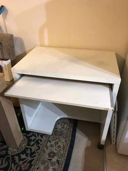 Photo of free Desk (Hollington TN38) #1