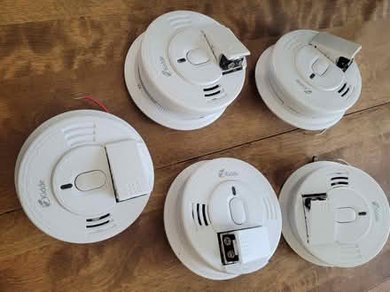 Photo of free smoke detectors (kiz 7p3) #1