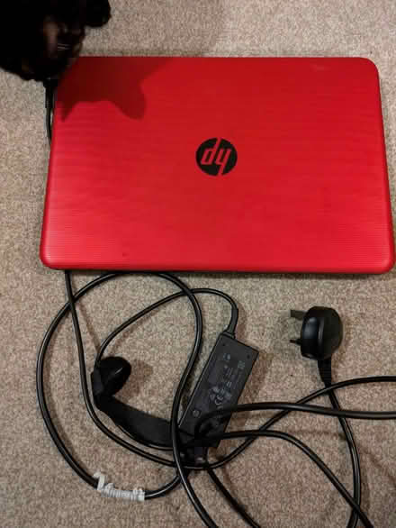 Photo of free Old hp laptop (Stone st15) #2