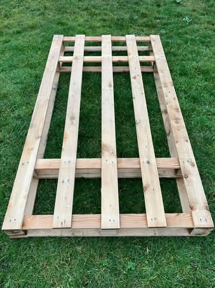 Photo of free Pallet (PE30) #2