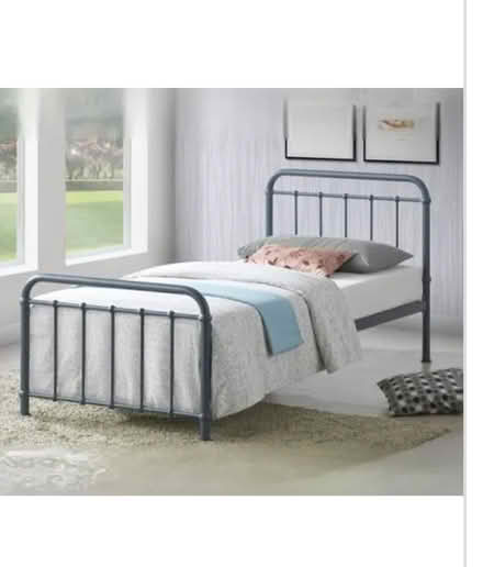 Photo of free Blue metal single kids bed (TN4) #1