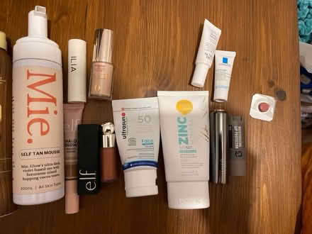 Photo of free Mixed cosmetics (Hemel) #2