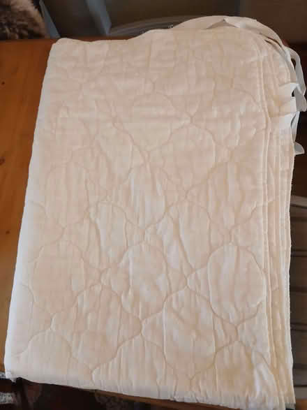Photo of free Double size mattress protector (Copthorne SY3) #1