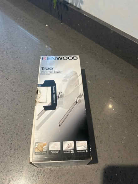 Photo of free Small electric knife. (Bedford MK41) #1