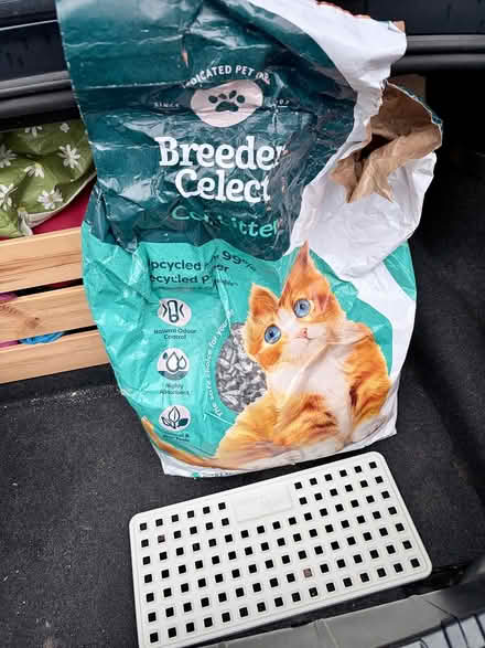Photo of free Small cat litter tray, mat, litter (West Bridgford NG2) #2