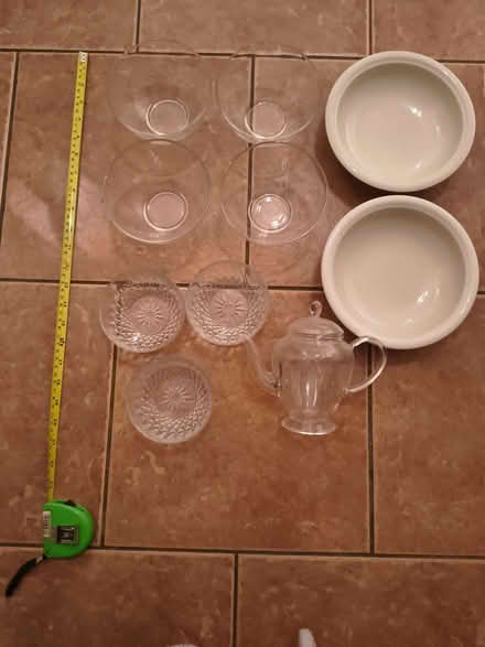 Photo of free Various bowls and tea pot (Hook KT9) #1