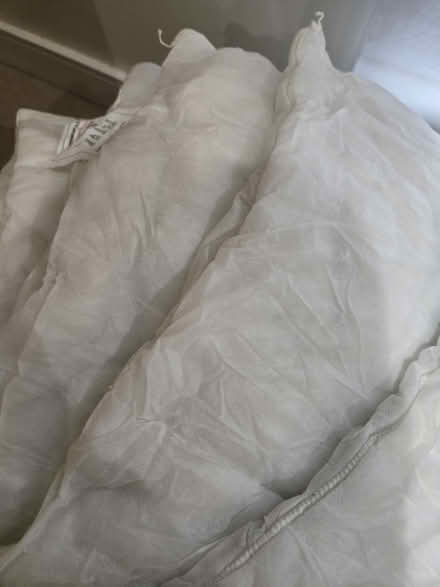 Photo of free Duvet double 10.5t (poplar E14) #2