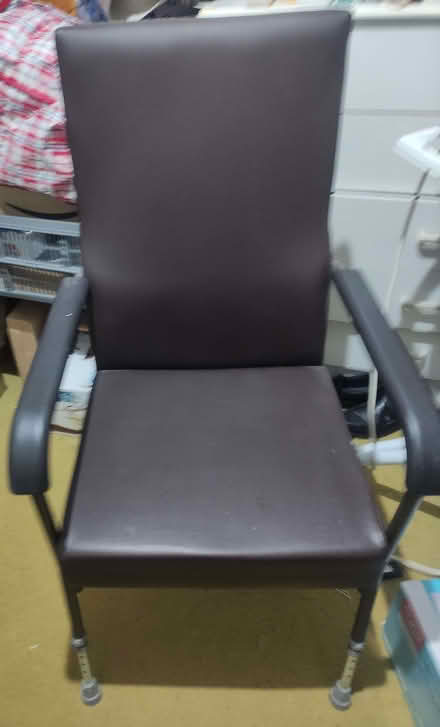 Photo of free Upright chair with adjustable legs (Queenstown FY1) #1