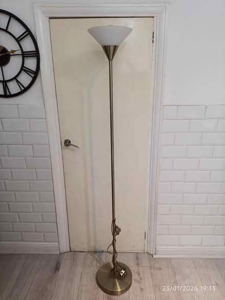 Photo of free Uplighter (WV4 parkfields) #1