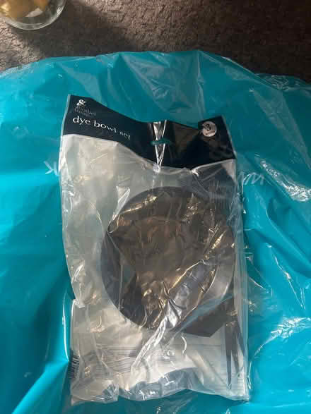 Photo of free new blonde bleach dyes (Hastings TN34) #2