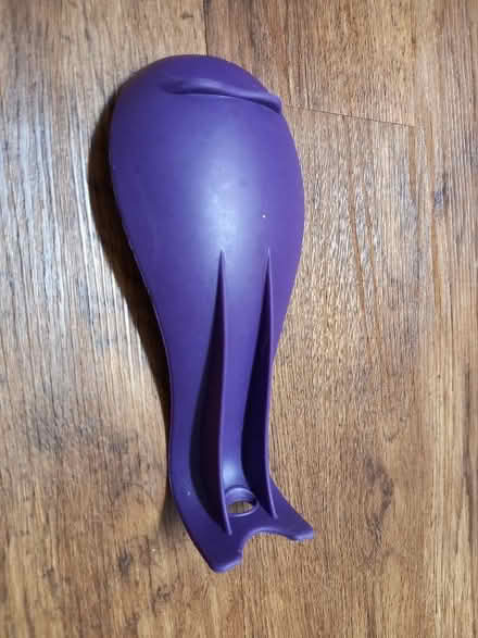 Photo of free Purple Silicon Spoonrest (Collyhurst M40) #2