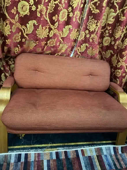 Photo of free 2 sitter chair (W3 8bf south Acton) #4