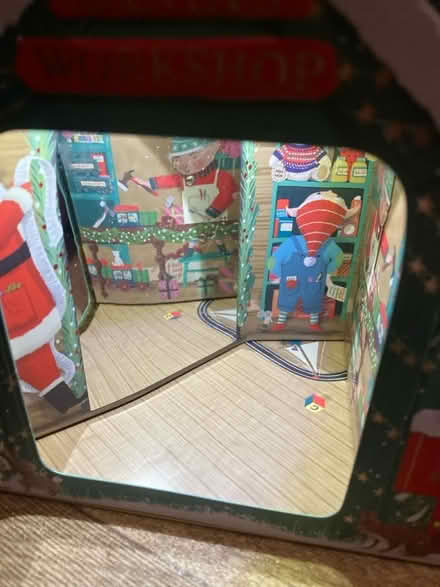 Photo of free christmas musical biscuit tin (Whins of Milton FK7) #4