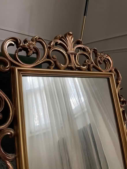 Photo of free Decorative mirror (Chiswick GunnersburyStation W4) #4