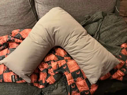 Photo of free V shape cushion, brand new. (Burridge SO31) #1