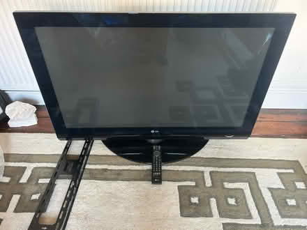 Photo of free Working TV (Brighton BN1) #1