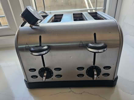 Photo of free 4 slice toaster (Bushey Heath WD23) #1