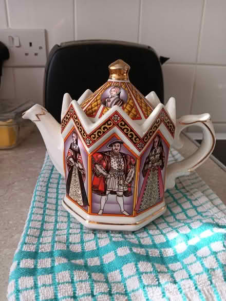 Photo of free Collectable Sadler teapot (Chipping Ongar CM5) #1