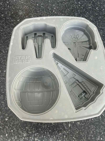 Photo of free Star Wars cake mould (New Malden KT3) #1