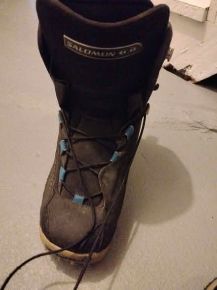 Photo of free Mens 9.5 snowboarding boots (10532) #1