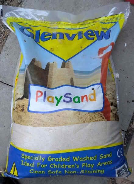 Photo of free Glenview washed play sand (Grenoside S35) #1