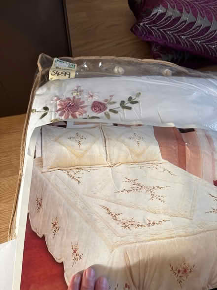 Photo of free Bedspread king size (Prestwich M25) #1