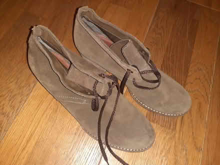 Photo of free Ladies Boots Size 5 (Kingsway) #3