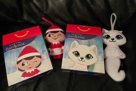 Photo of free 2 Christmas McDonald’s happy meal toys (Hathershaw OL8) #1