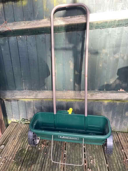 Photo of free Lawn feed spreader (The Highlands TN39) #1