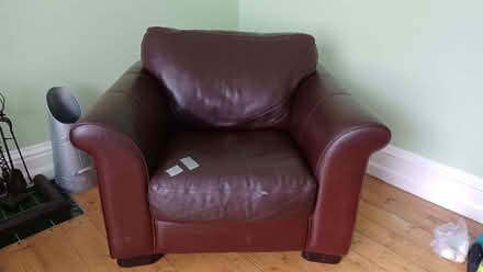 Photo of free leather sofa and matching armchairs (Kirkcaldy KY1) #3