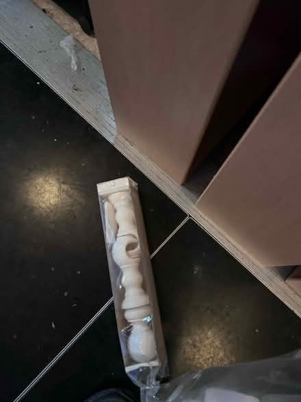 Photo of free White curtain pole (Lambs Green RH12) #4