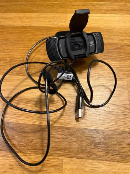 Photo of free Logitech above monitor webcam USB (Middle Aston OX25) #1