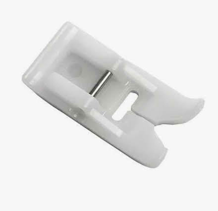 Photo of Teflon sewing machine foot (Leicester LE18) #1