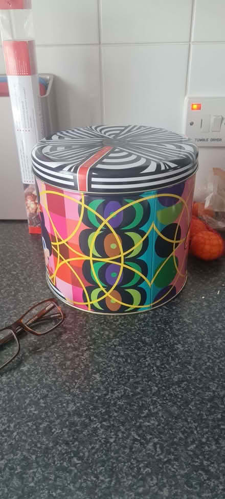 Photo of free M&S Cake/bread bin 21 cm X 11 cm Perfect condition (Stroud Green N4) #1