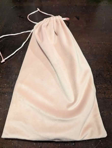 Photo of free Travel mirror (Chelsea/Flatiron) #3