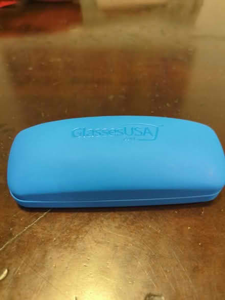 Photo of free Glasses USA glasses case (Chelsea/Flatiron) #1