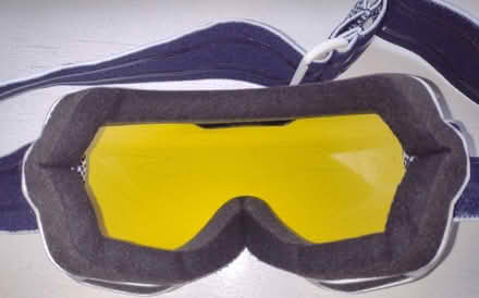 Photo of free Ski goggles - small (Highfields ST17) #3