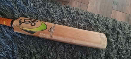 Photo of free Cricket bat Kookaburra Big Kahuna, well used but functional (Stroud Green N4) #3