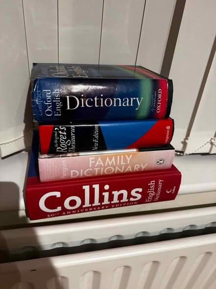 Photo of free English Dictionaries & Thesaurus – Bundle (Sherwood TN2) #1
