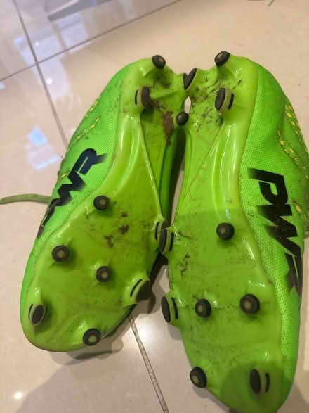 Photo of free Puma green football boots size UK6 (KT22 Oxshott) #2