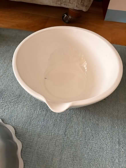 Photo of free Baking tin and bowl (Kew) #2