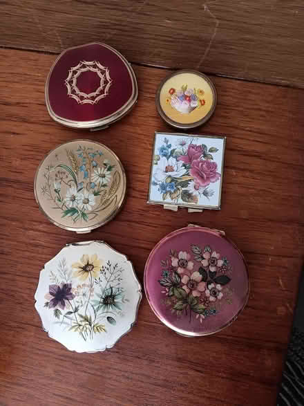 Photo of free Vintage compacts (Chipping Ongar CM5) #1