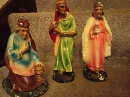 Photo of free Artesania Secchi ceramic creche scene to repair (Dalston E8) #4