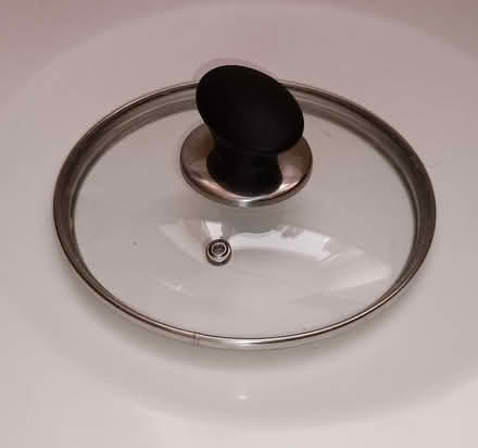 Photo of Glass lid for saucepan (Kemptown BN2) #1